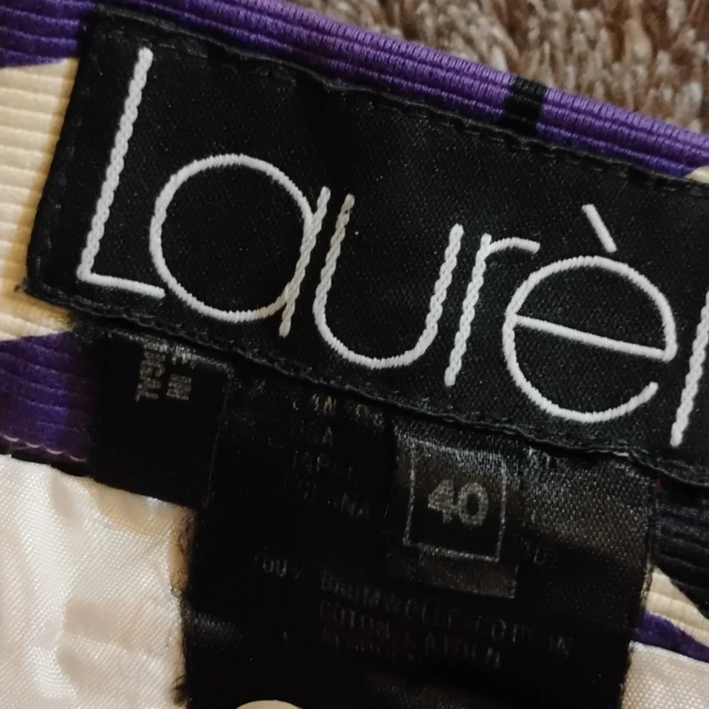 Laurél Bold Print Cotton Pencil Skirt With Back Slit